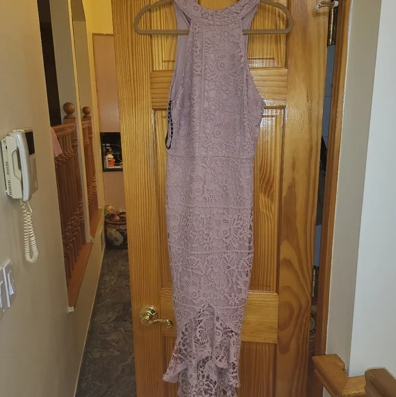 Missguided Pink lace high neck fishtail midi dress Size 6. Worn once. Like New - Picture 5 of 6